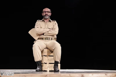 در مراسم تقدیر از عوامل نمایش «تکه‌های سنگین سرب» مطرح شد

چمرانی را نشان می‌دهیم که لبریز از عشق و محبت است