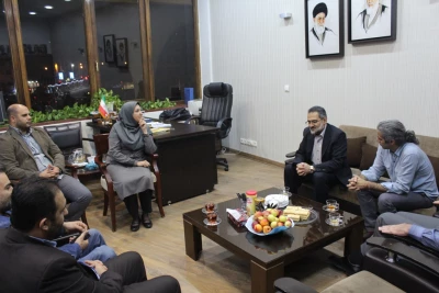 وزیر سابق فرهنگ و ارشاد اسلامی در تالار چهارسو

 «تکه های سنگین سرب» دریچه ای برای آشنایی واقعی با نسل جنگ