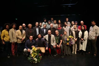 «مانوس» یک نمایش عالی بود

آرزوی عراقچی برای تئاتری ها در سال جدید
یک روایت از برجام