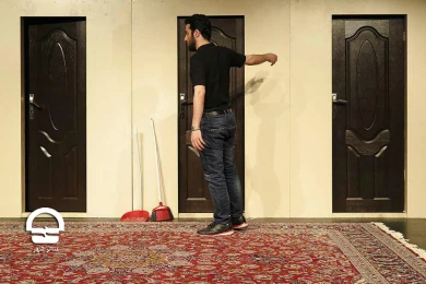 وارونه 
عکس: رضا معطریان