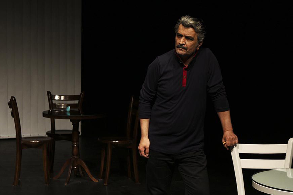مهرداد ضیایی بازیگر نمایش «مرگ آسید کاظم»:

بالا و پایین های نقش آسید محمود را دوست داشتم
