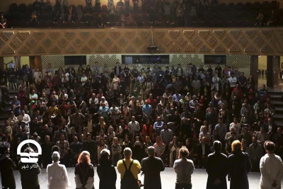همدردی گروه نمایش با بازماندگان و آسیب دیدگان حادثه دیدگان سیل آذربایجان وکردستان

یک شب اجرای «هملت» به سیل‌زدگان تقدیم شد