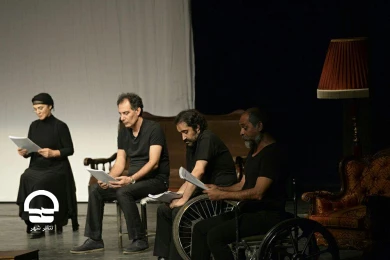 پروژه «دی روز» - جلسه نمایشنامه خوانی «افرا»
عکس: کاوه کرمی