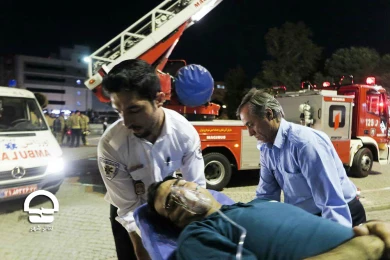اولین مانور امداد و نجات در مجموعه تئاتر شهر 
عکس: رضا معطریان