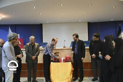 مراسم رونمایی از کتاب نمایشنامه «هفت عصر هفتم پاییز»
عکس: کاوه کرمی