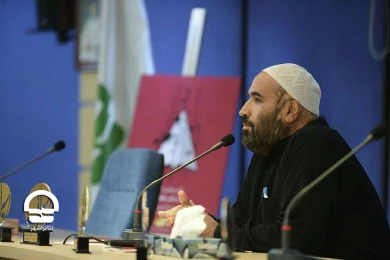 مراسم رونمایی از کتاب نمایشنامه «هفت عصر هفتم پاییز»
عکس: کاوه کرمی