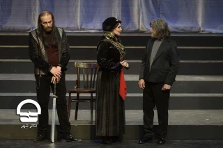 الهام پاوه نژاد بازیگر نمایش «شاه لیر»:

حضور در یک ماراتن چهار ساعته را تجربه می کنم