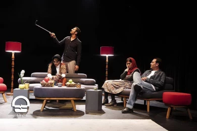تالار سایه
نمایش"پارتی" - عکس: رضا معطریان