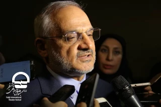 وزیر آموزش و پرورش در حاشیه حضور در جشنواره تئاتر فجر:

از هر نوع همکاری با حوزه تئاتر استقبال می‌کنیم