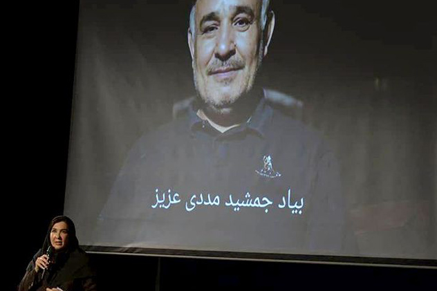 با حضور هنرمندان و همکاران
مراسم یادبود زندهیاد جمشید مددی در تماشاخانه سنگلج برگزار شد