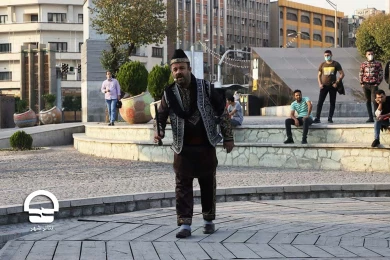 ویژه برنامه نمایش آنلاین رسول مهربانی در محوطه مجموعه تئاتر شهر