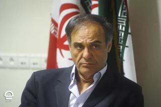 قطب الدین صادقی:

وضعیت شرم‌آور حریم «تئاترشهر»
 حصارکشی به معنی فاصله با مردم نیست