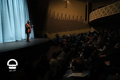 اجرای «خانه سیاه است» در تئاتر شهر آغاز شد؛

این تئاتر را حتما ببینید 
قدردانی از گروهی که دغدغه نمایش ایرانی دارد