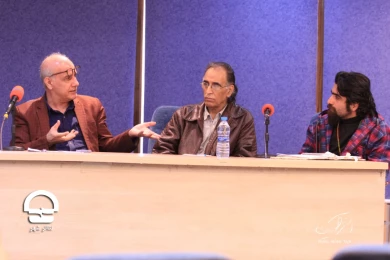 جلسه نقد و بررسی نمایش «خانه سیاه است»