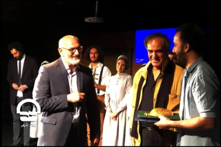 با قدردانی مدیر مجموعه تئاتر شهر از گروه اجرایی؛

اجرای نمایش «تجربه های اخیر» در کارگاه نمایش به پایان رسید