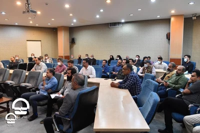 جلسه مدیر کل هنرهای نمایشی با کارکنان مجموعه تئاتر شهر 
عکس: کاوه کرمی