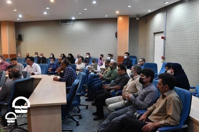 جلسه مدیر کل هنرهای نمایشی با کارکنان مجموعه تئاتر شهر 
عکس: کاوه کرمی