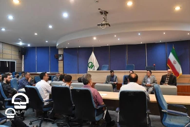 جلسه مدیر کل هنرهای نمایشی با کارکنان مجموعه تئاتر شهر 
عکس: کاوه کرمی