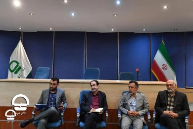 جلسه مدیر کل هنرهای نمایشی با کارکنان مجموعه تئاتر شهر 
عکس: کاوه کرمی