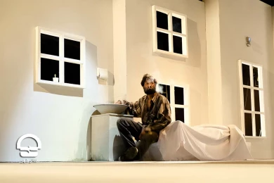 "اسب های انباری" - تالار چهارسو 
عکس: رضا معطریان