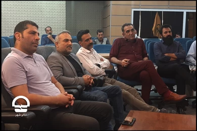 مراسم تکریم معاون اجرایی و مدیر هماهنگی تئاتر شهر 
عکس: حسن کریمخان زند