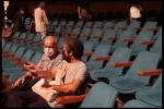 حضور تعدادی ازهنرمندان شناخته شده تئاترو سینما در تالار اصلی مجموعه تئاتر شهر 4