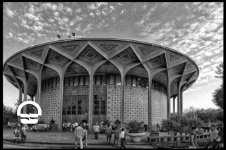 به دلیل فرارسیدن سالروز شهادت امام زین‌العابدین(ع)

تالارهای نمایشی دوشنبه 31 مرداد ماه اجرایی ندارند