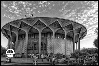 به دلیل فرارسیدن سالروز شهادت امام زین‌العابدین(ع)

تالارهای نمایشی دوشنبه 31 مرداد ماه اجرایی ندارند
