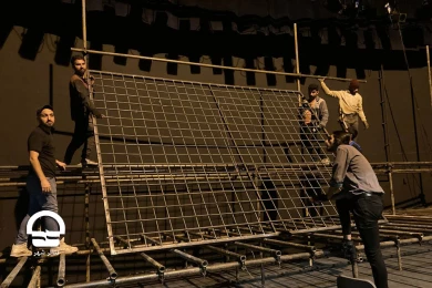 تلاش کارکنان برای آماده سازی تئاتر شهر برای میزبانی از آثار نمایشی جشنواره تئاتر فجر - 1 
عکس ها از پرویز گوهری راد ( روابط عمومی مجموعه تئاتر شهر )