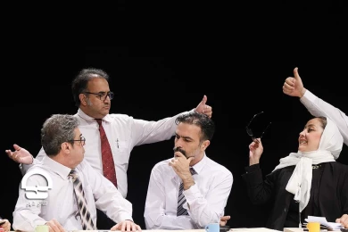 "مردمان خشمگین" - تالار چهارسو 
عکس : رضا معطریان