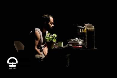 "قصه های درگوشی" - تالار سایه 
عکس : رضا معطریان