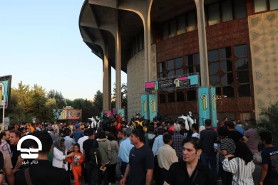 حاشیه های نوزدهمین جشنواره بین المللی تئاتر عروسکی تهران - مبارک 
عکس: پرویز گوهری
