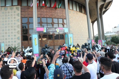 نوزدهمین جشنواره بین المللی تئاتر عروسکی تهران - مبارک 
عکس: پرویز گوهری (روابط عمومی مجموعه تئاتر شهر )