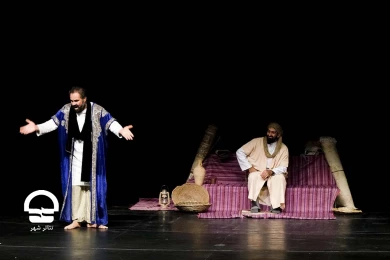 "عشق به افق خورشید" - تالار اصلی
