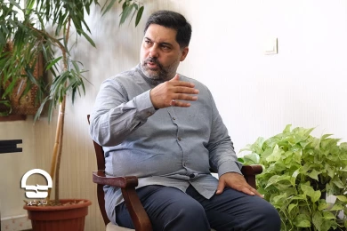 نشست هم اندیشی هنرمندان با مدیران شهرداری تهران درباره پاکسازی حریم تئاتر شهر 
عکس : رضا معطریان