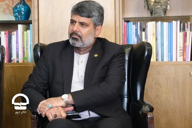نشست هم اندیشی هنرمندان با مدیران شهرداری تهران درباره پاکسازی حریم تئاتر شهر 
عکس : رضا معطریان