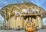 «مامان»، «پدر» و آواز «عاشقانه دختر دیوانه»! 2